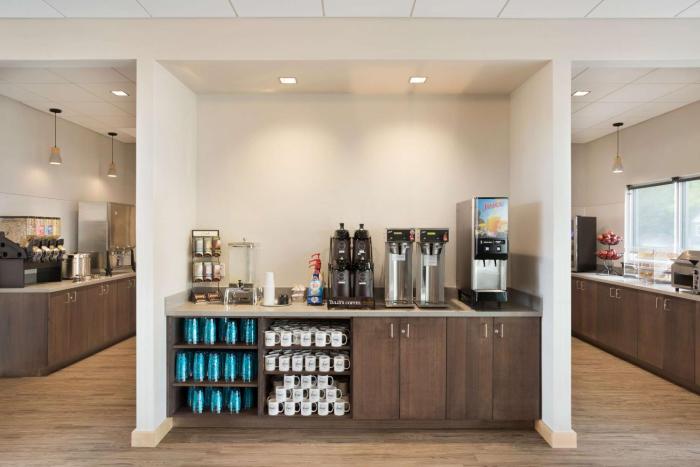 best western plus peppertree nampa civic center inn