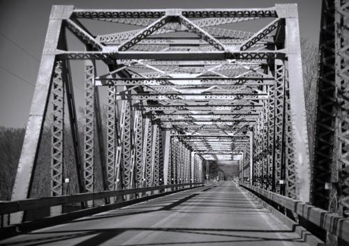 gundersen hotel and suites