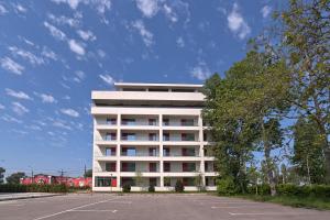 tomis garden aparthotel