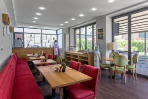 tomis garden aparthotel