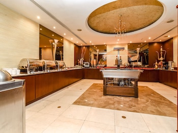 landmark summit hotel