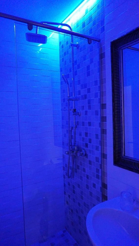 oituz boutique residence