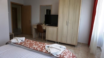 oituz boutique residence