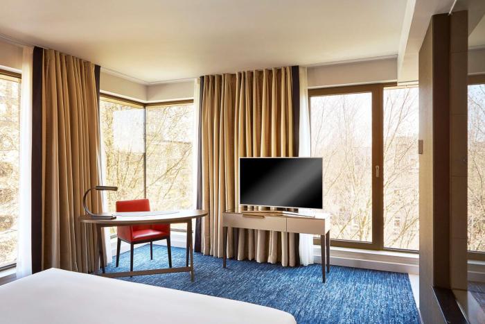 hyatt regency amsterdam