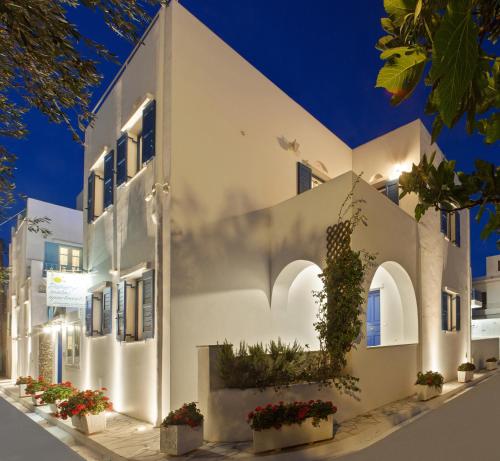 tinos
