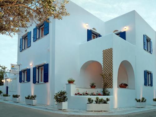 tinos