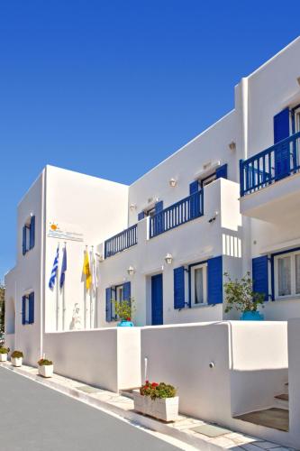 tinos