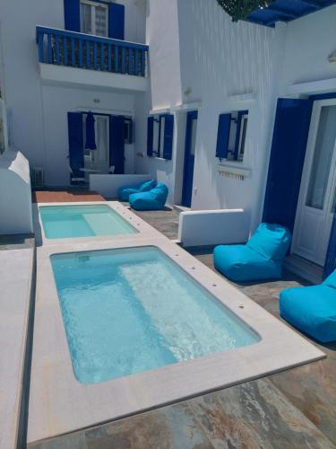 tinos