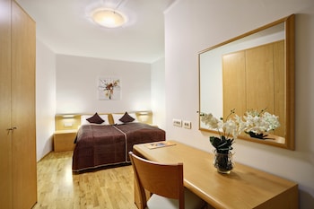 salvator superior apartments