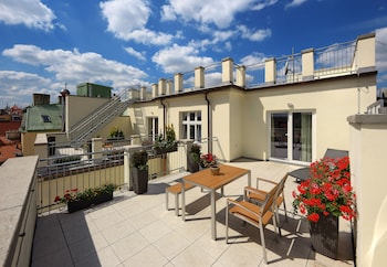 salvator superior apartments