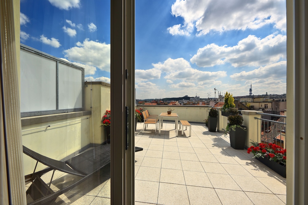 salvator superior apartments