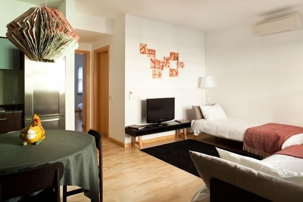 The Lisbonaire Apartments,Lisbon>>Carcavelos,4 star
