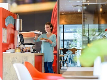 ibis wien hauptbahnhof