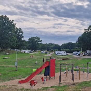grottbyn skanes djurparks camping