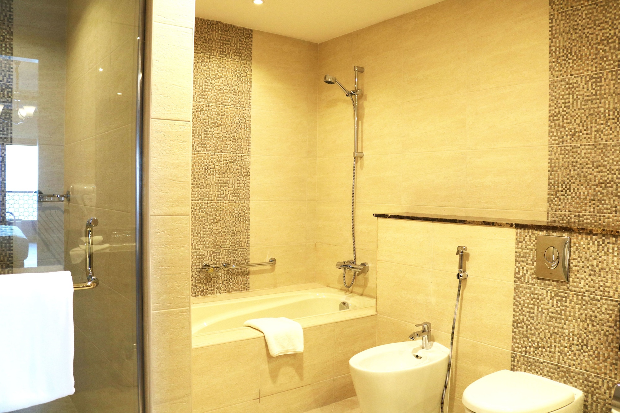 al bahar hotel and resort
