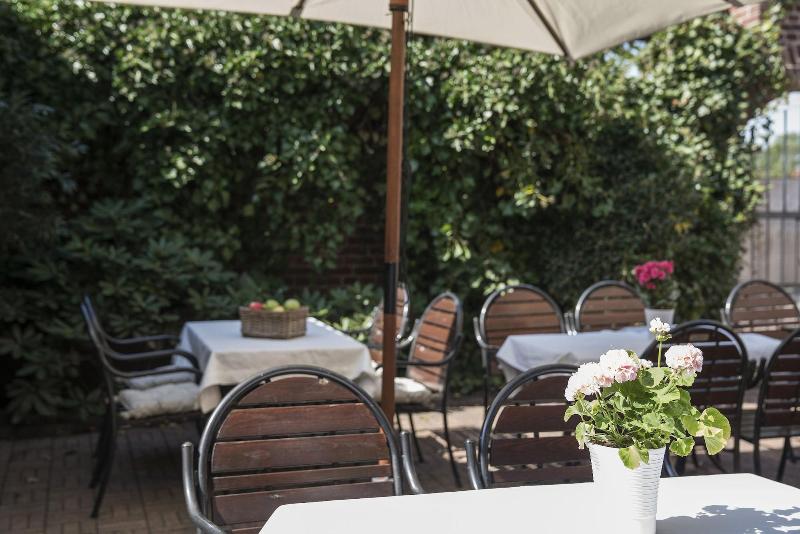 Halmstad Hotell & Vandrarhem Kaptenshamn,Halland County>>Halmstad,3 star
