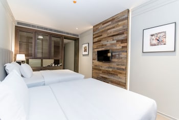 sugar marina hotel cliffhanger aonang