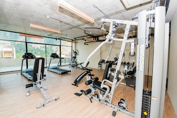 sugar marina hotel cliffhanger aonang