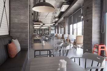 sugar marina hotel cliffhanger aonang