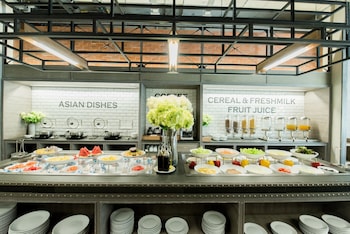 sugar marina hotel cliffhanger aonang