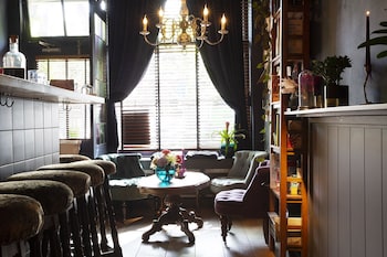 rosalias menagerie innupstairs