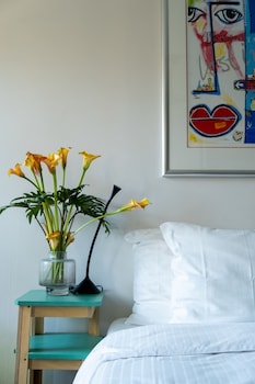 rosalias menagerie innupstairs