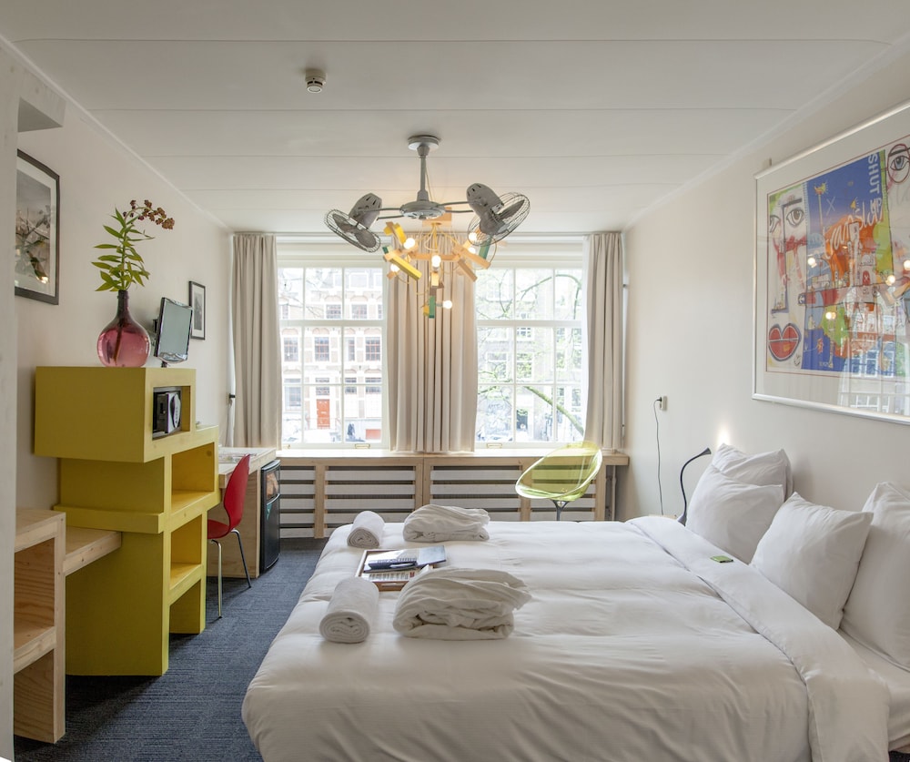 rosalias menagerie innupstairs