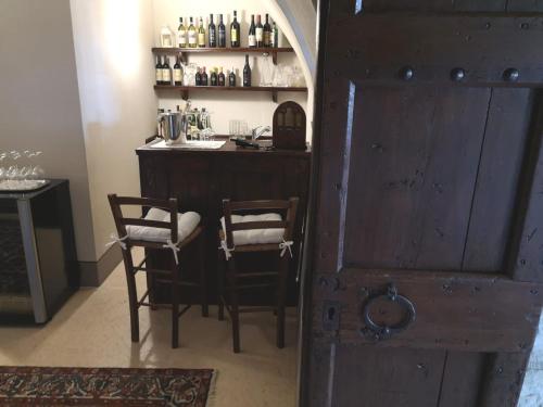 Corte Castello,,1 star