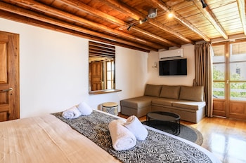 dimele rooms and studios