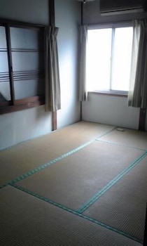 tentsuku guest house hostel