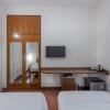 ixora suites