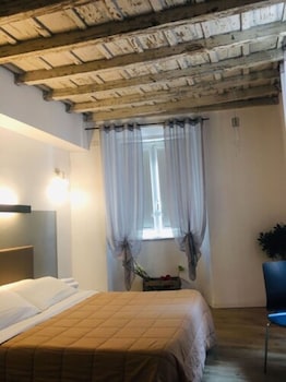 nerva accommodation