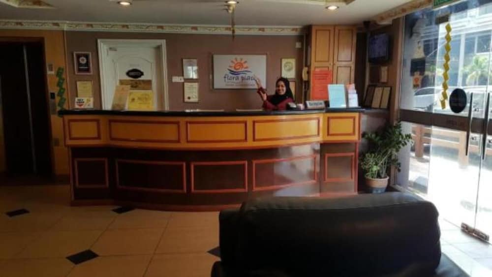 flora place hotel