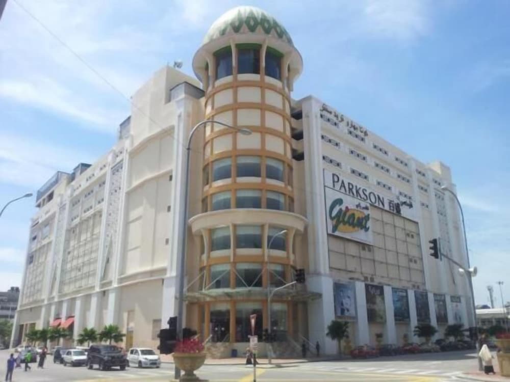 flora place hotel