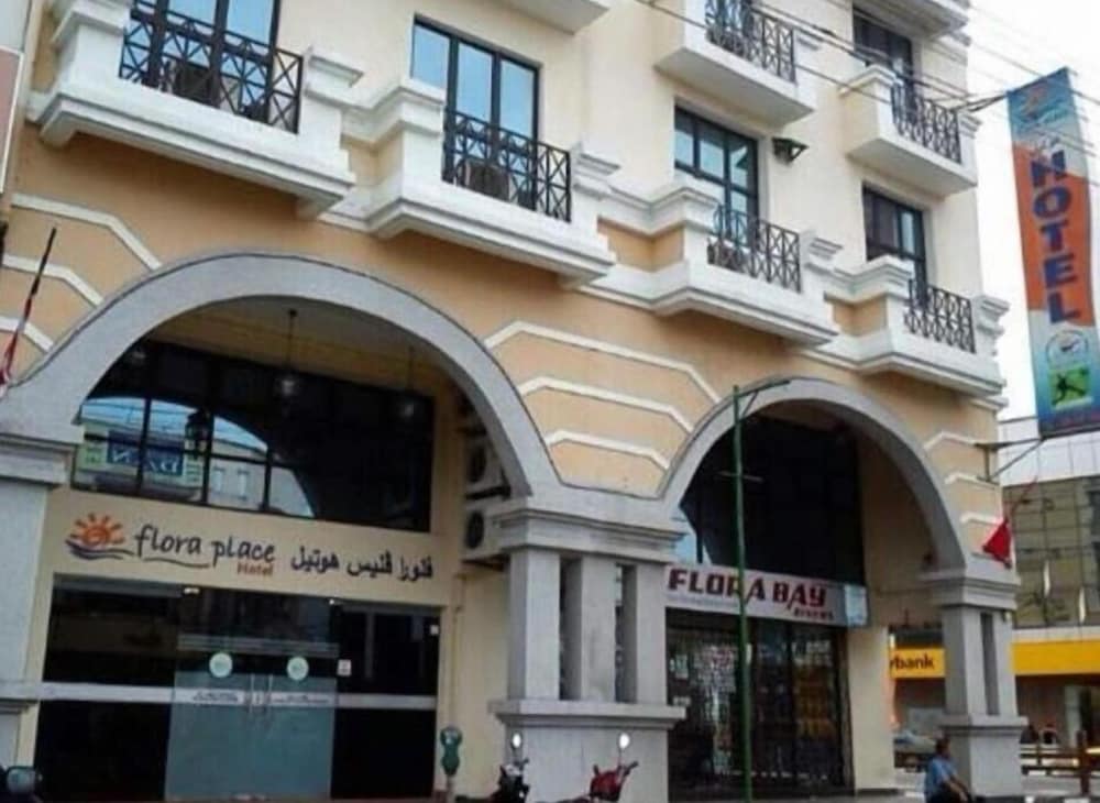 flora place hotel