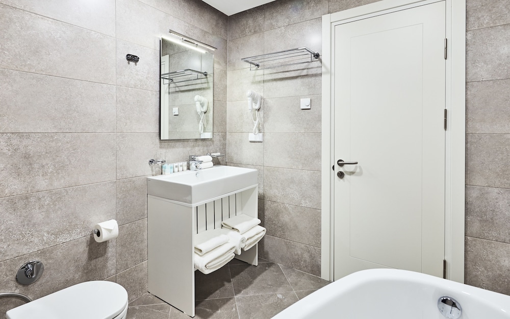 gallery palace hotel