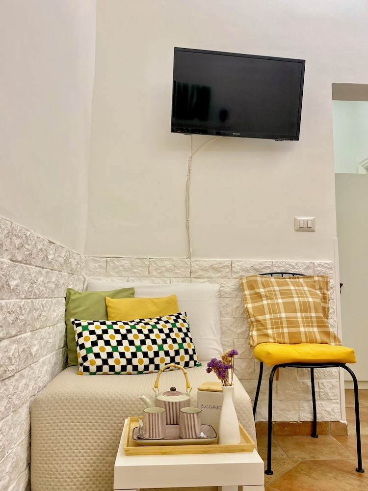 domus romana b and b