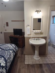 doveberry inn