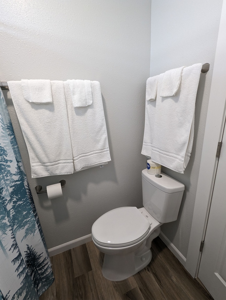 silver moon motel and suites