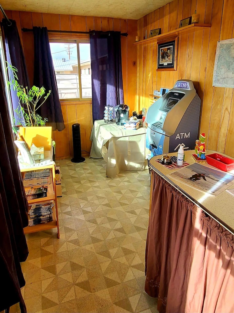 silver moon motel and suites