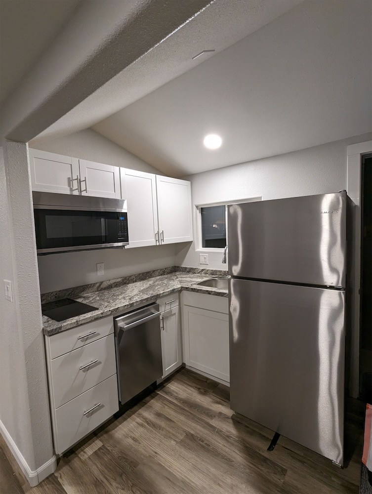 silver moon motel and suites