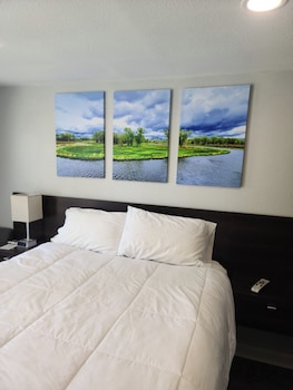 silver moon motel and suites