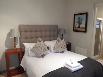 melville turret guesthouse