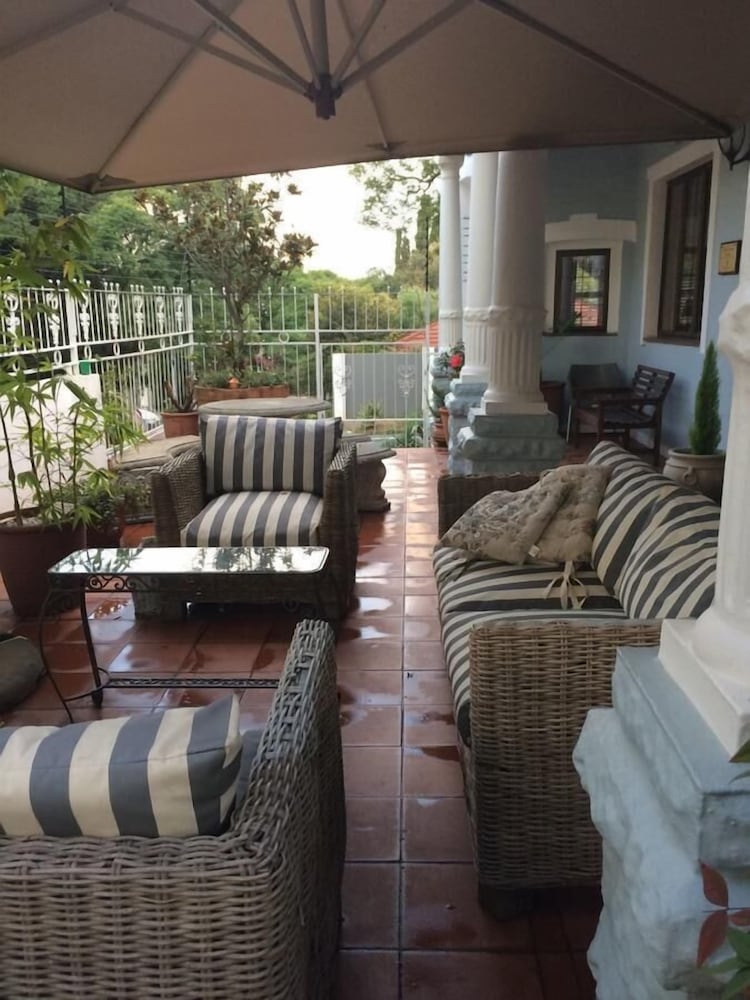 melville turret guesthouse