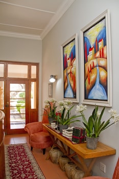 del roza guest house