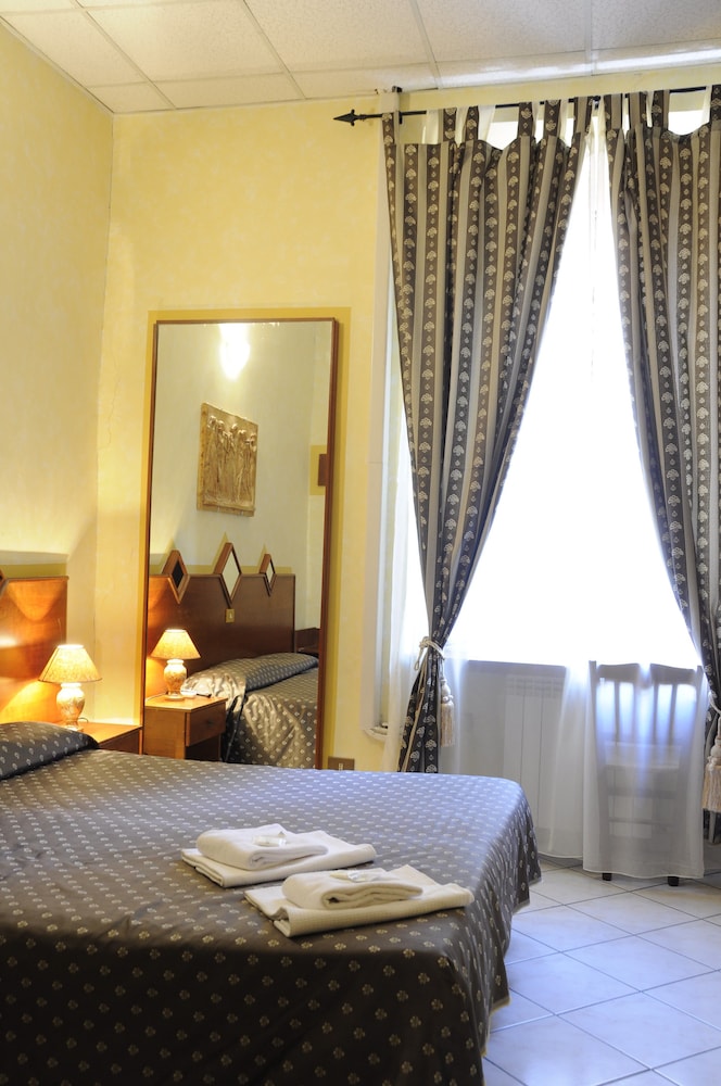 hotel farini