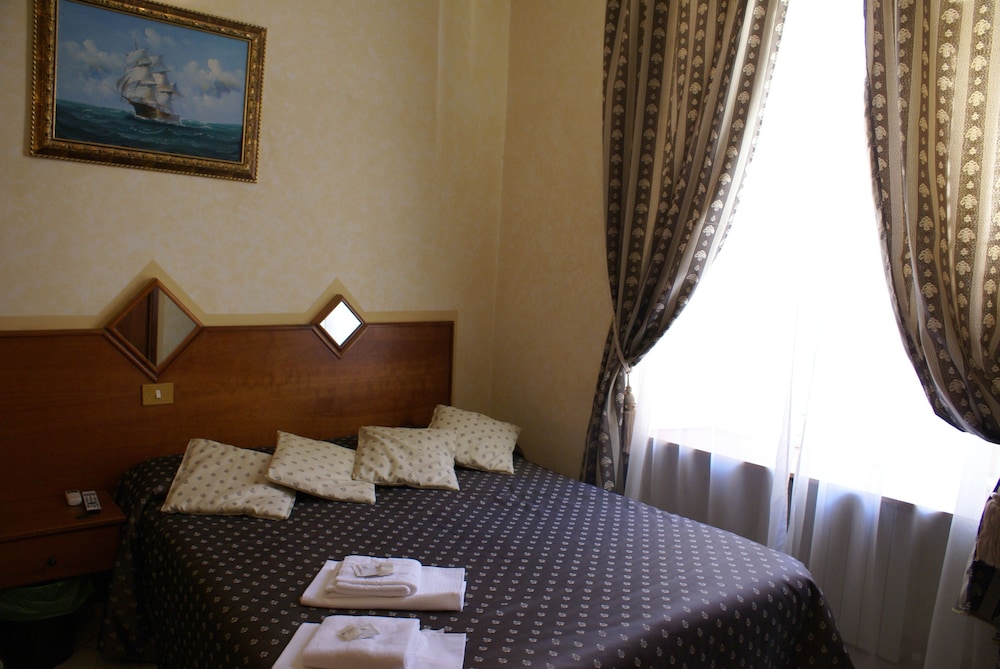 hotel farini