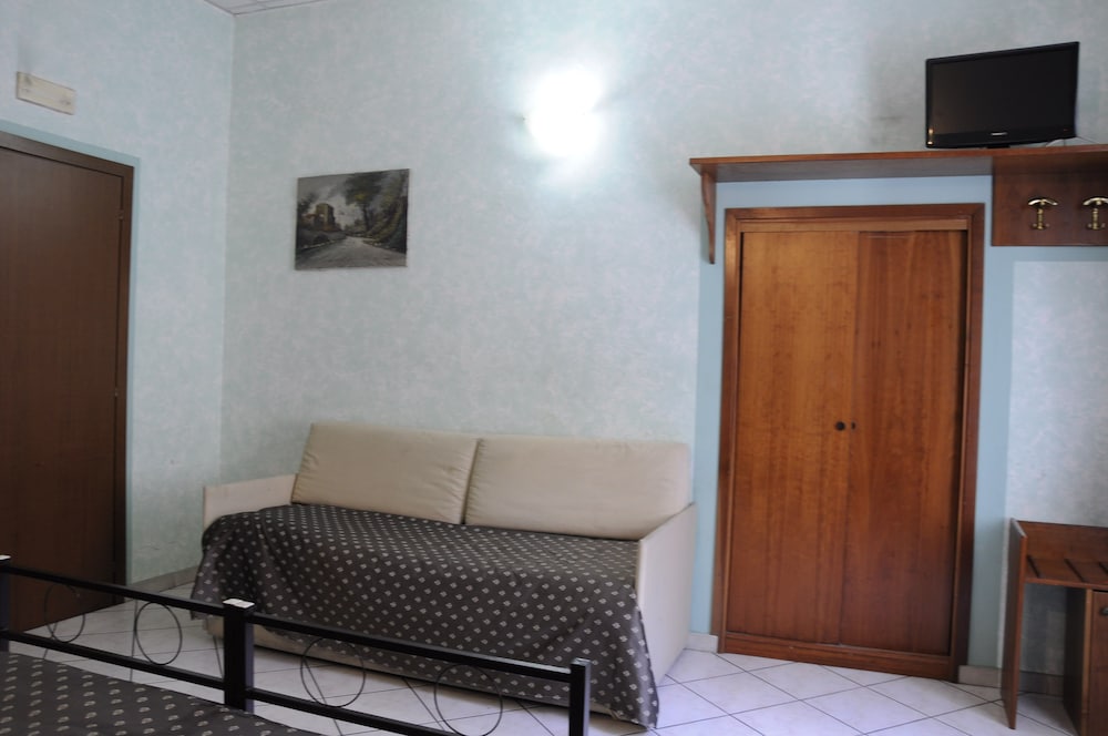 Hotel Farini,Rome>>Esquilino,1 star