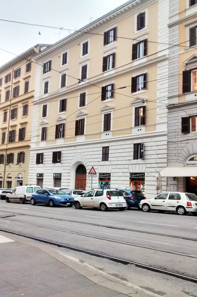 hotel farini