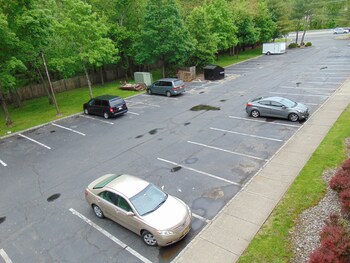 La Mirage Motor Inn,Kendall Park>>Edison,2.5 star